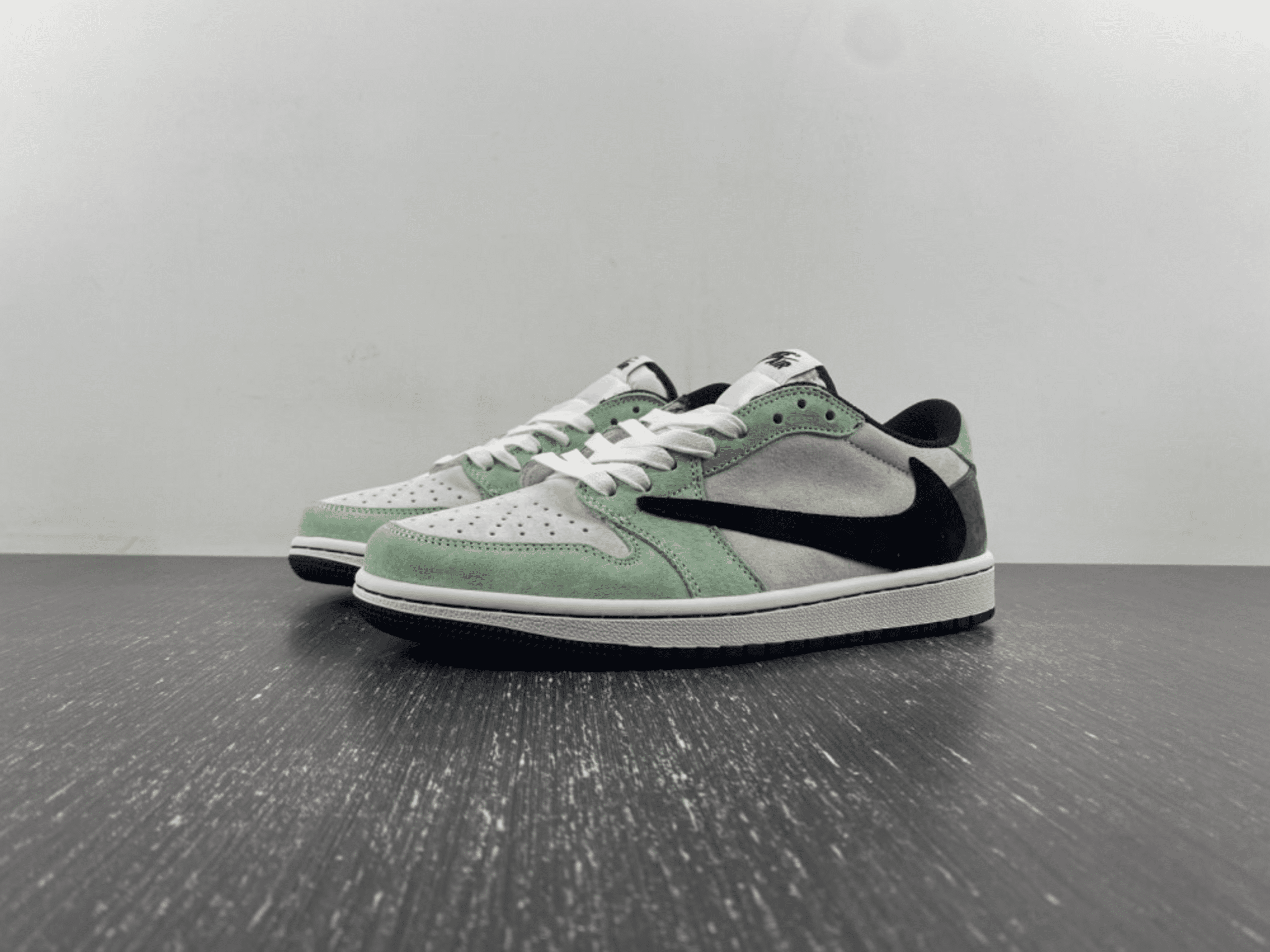 Travis Scott x Nike Air Jordan 1 Low OG SP CactusJack - 3