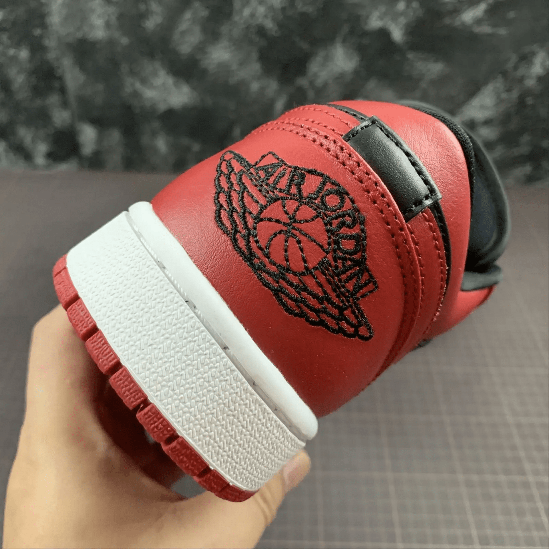 AJ 1 Red and Black Low - 3