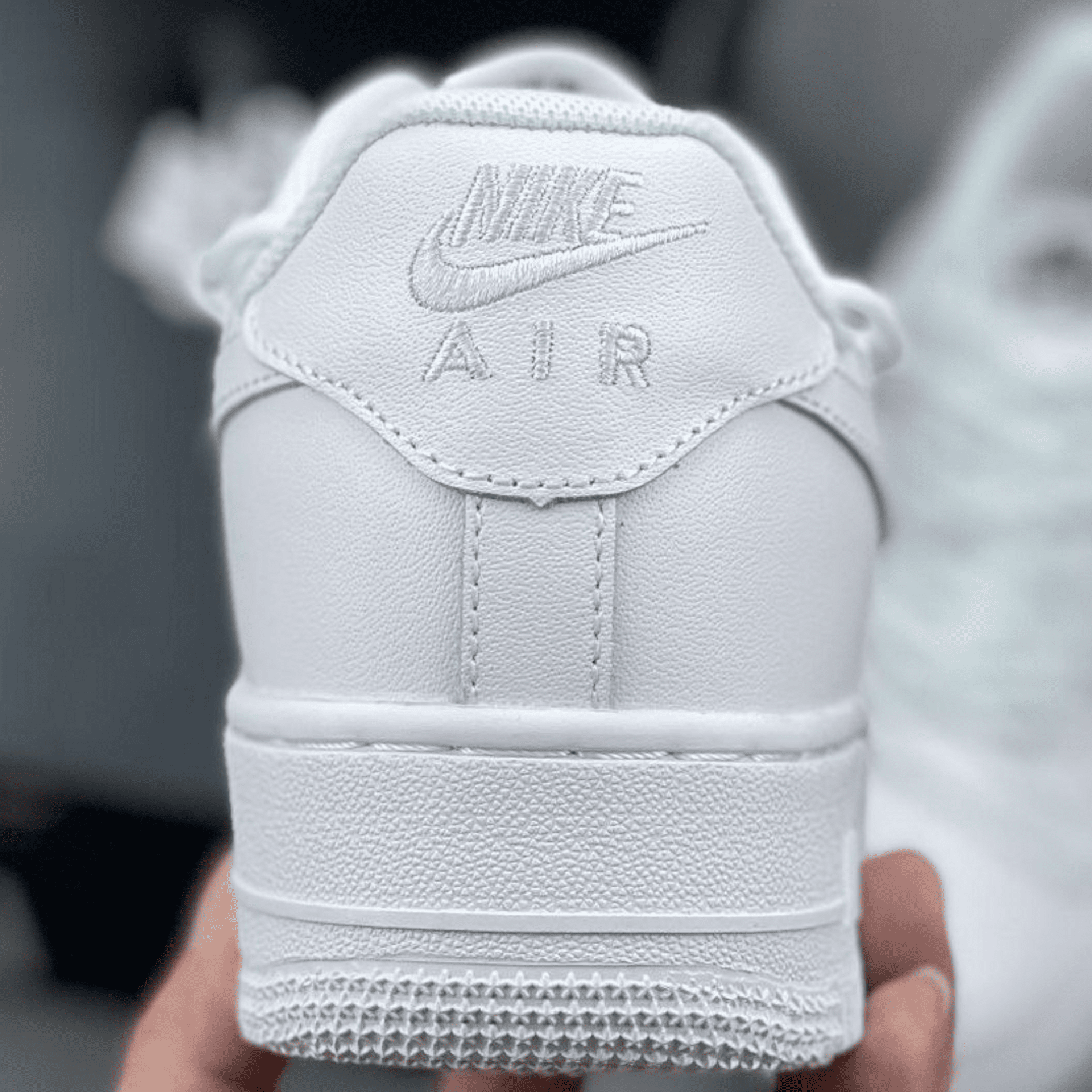 Air Force 1 x Off White triple white - 3