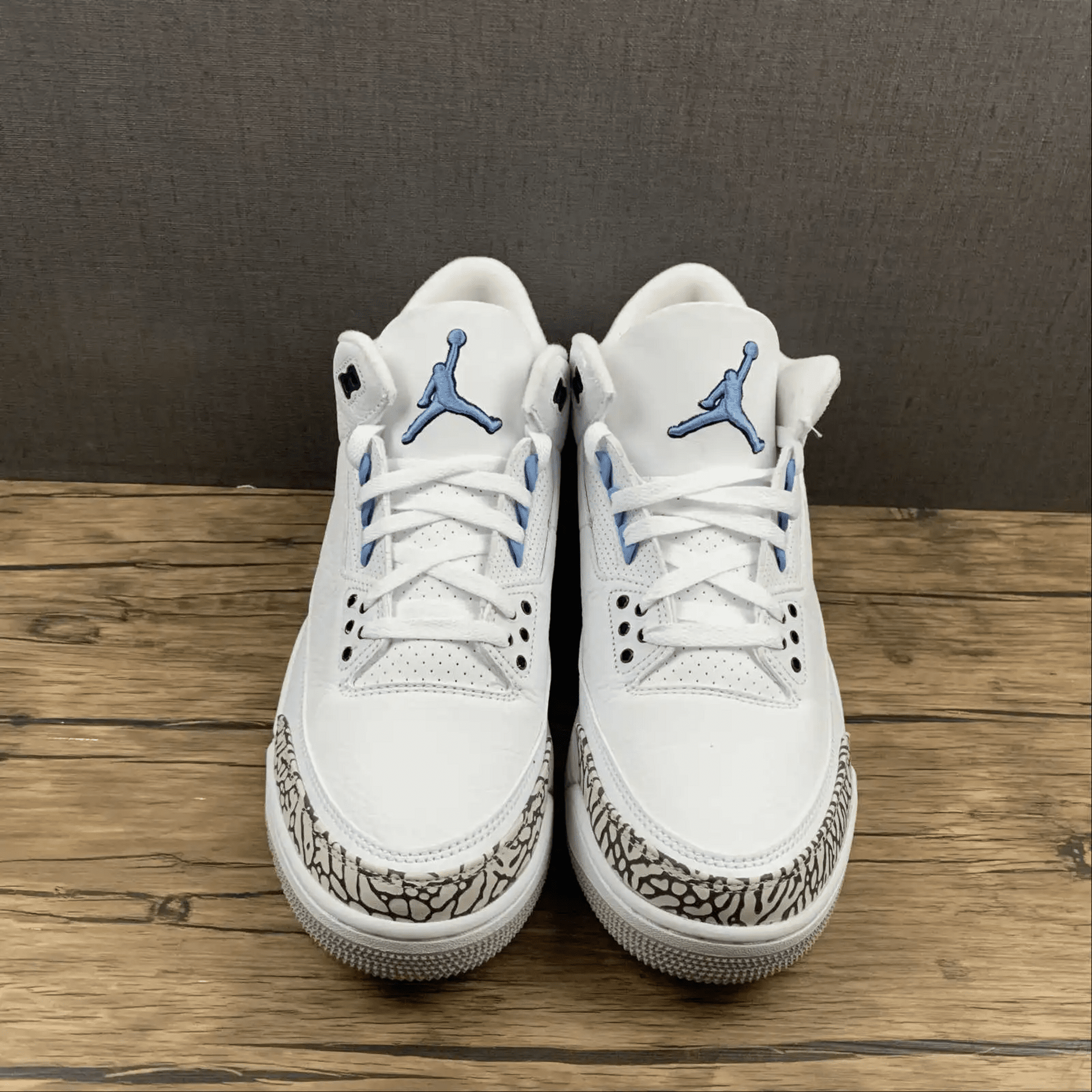 AJ 3 White Valor - 2